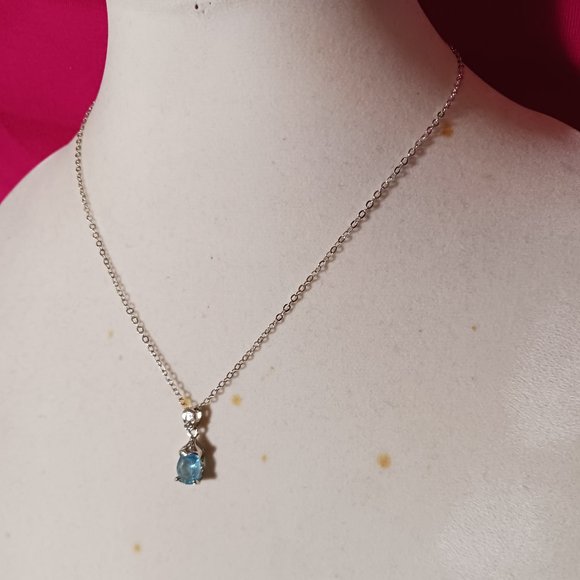 Silver and Aquamarine Gemstone Pendant Necklace NWOT - Picture 2 of 9